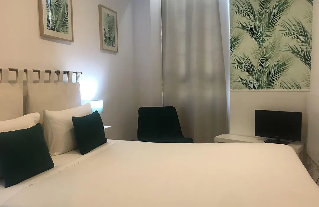 Royal Guesthouse-1